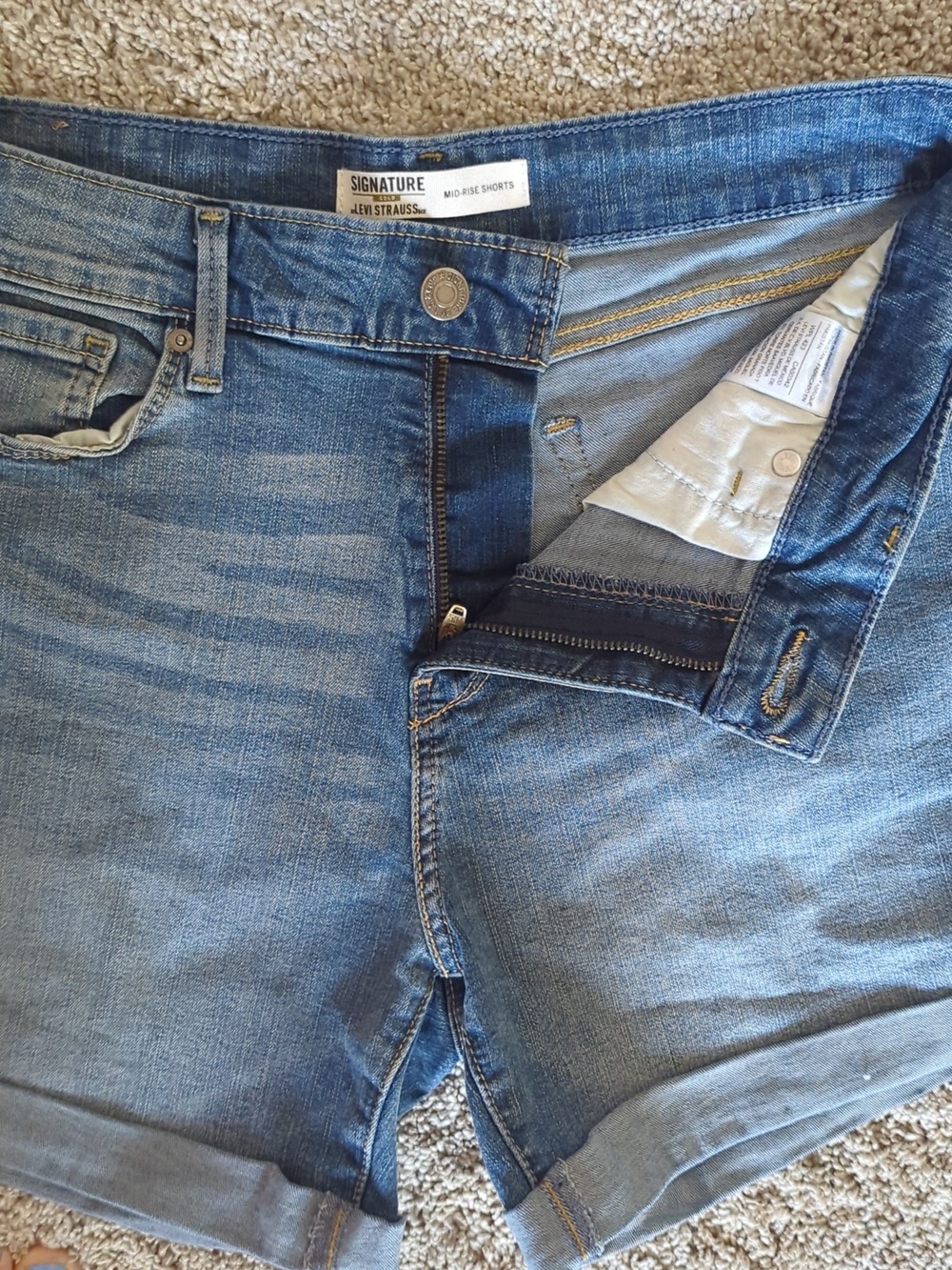 Signature by Levi Strauss Shorts Size 8 - W29 - Picture 3 of 11